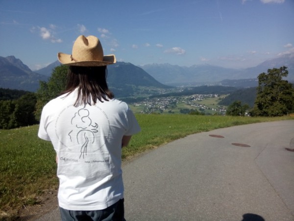 Reinhard with the first FSFE t-shirt in the Austrian mountains