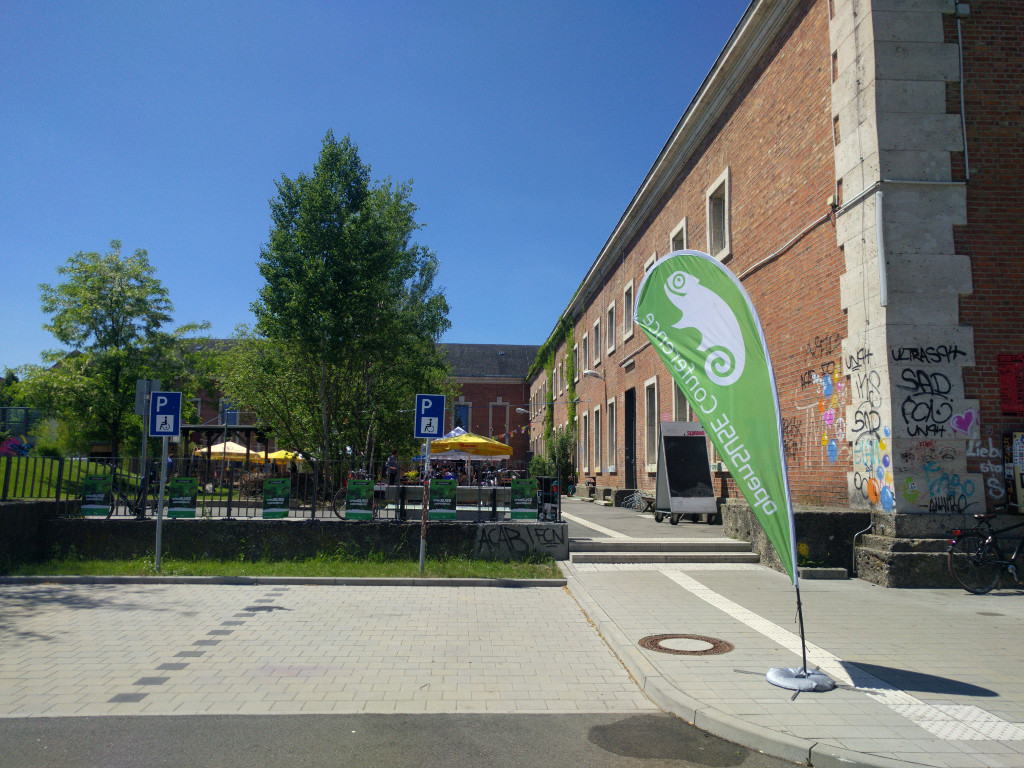 Entrance to the venue of the openSUSE conference 2017