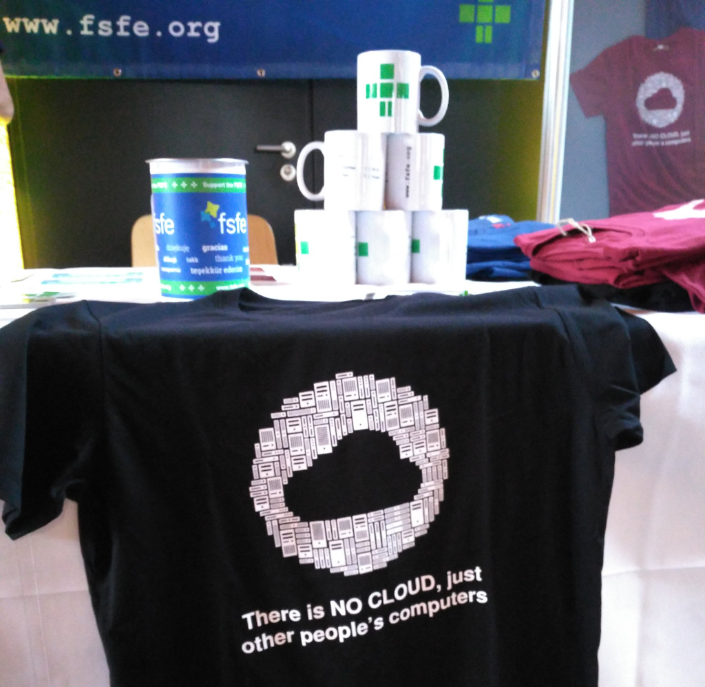 NoCloud t-shirt at FSFE booth during Chemnitzer Linuxtage