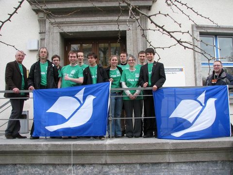 DFD group picture with flags by Torsten Grote