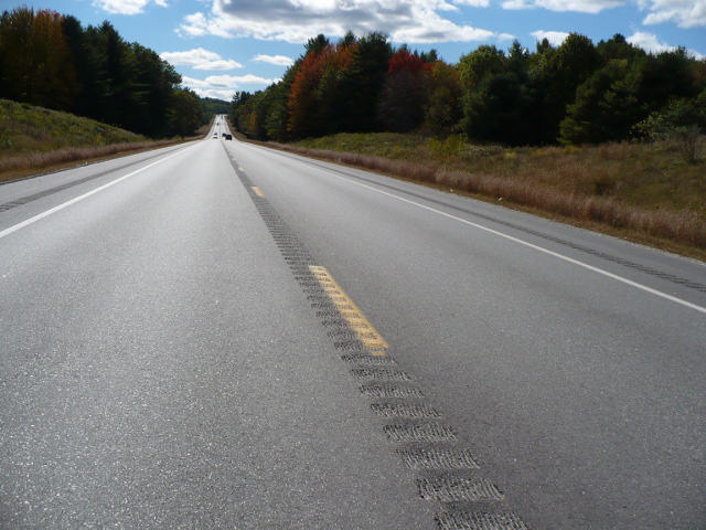 A highway without any advertisement